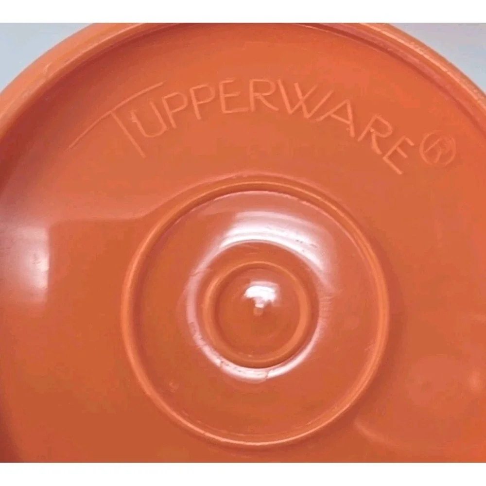 5 Vintage Tupperware #1229  Snack Cups 4oz With Lids Orange U57